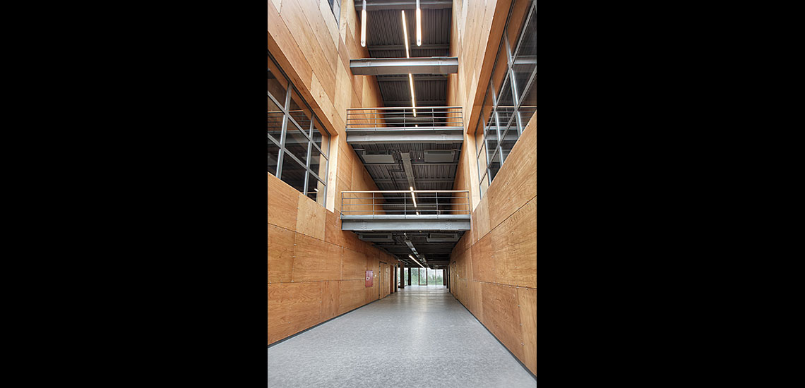 İTÜ Merkez Derslik Binası - Tasarım Prof. Dr. Ahsen ÖZSOY ve Prof. Dr. Hasan ŞENER