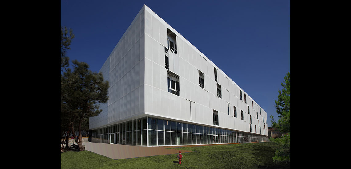 İTÜ Merkez Derslik Binası - Tasarım Prof. Dr. Ahsen ÖZSOY ve Prof. Dr. Hasan ŞENER